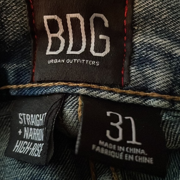 BDG. Urban Outfitters ripped jeans. Size 31. Used but very nice. High-rise. - Picture 8 of 9